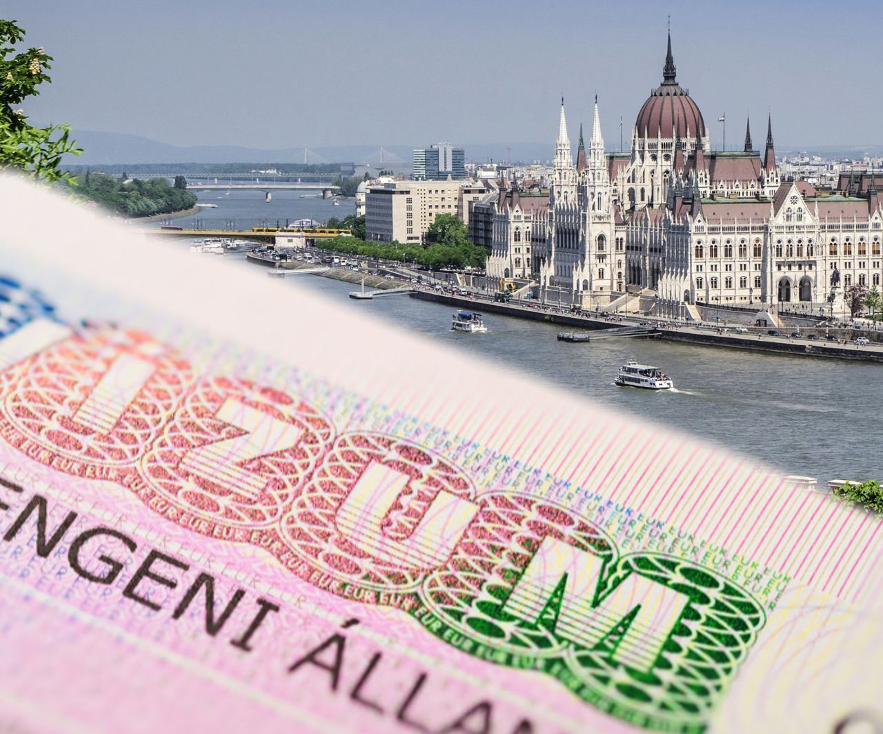 Венгрия не создает никаких препятствий россиянам в выдаче шенгенских виз.