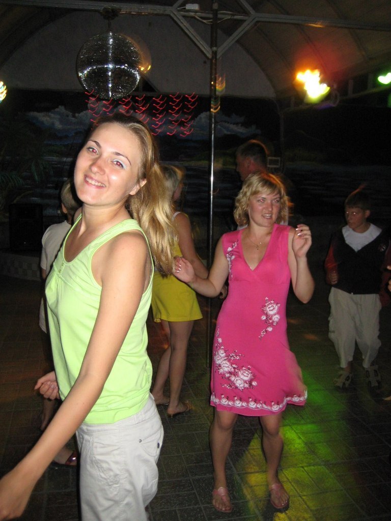 Мой летний отдых в поселке Лазаревское: мы обязательно еще вернемся в эту почти домашнюю атмосферу