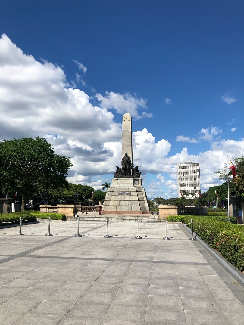 Мой младший сын с женой в Маниле. Фотосюжет о том, как там отмечают католическую Пасху