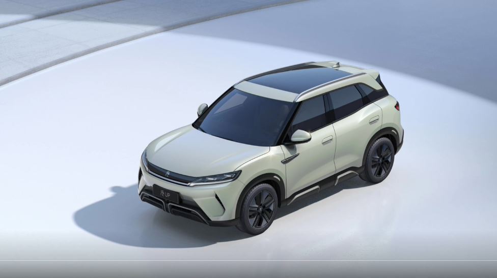 20 тыс. заказов за 3 дня на кроссовер BYD Yuan UP (13,4 тыс. долларов) стал хитом в Китае.