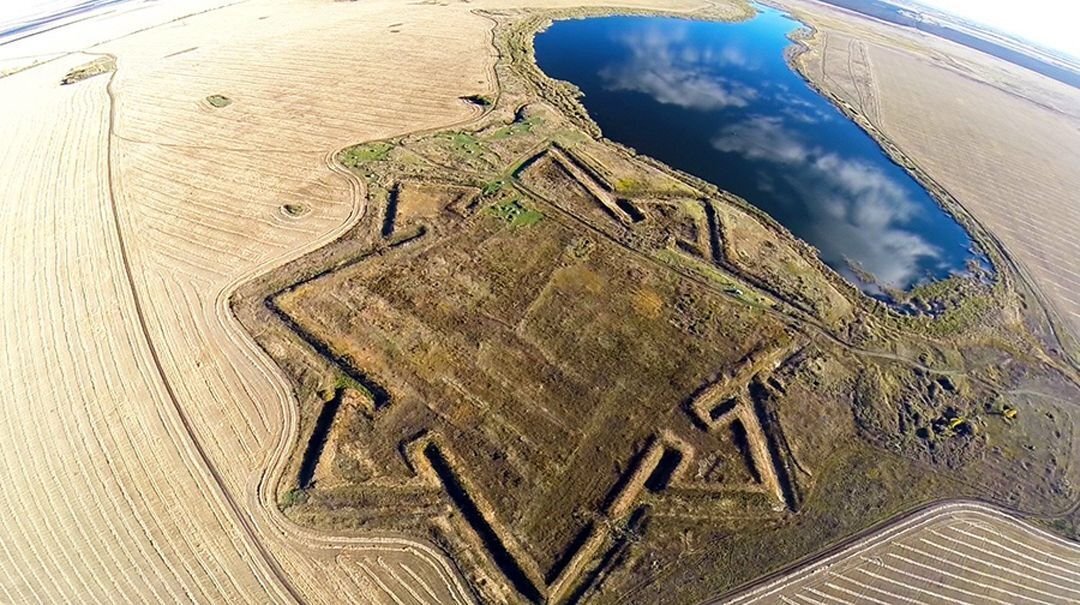 Место силы в Знаменске: «эту Кирху охраняет сильный ангел»… Или языческие Боги?