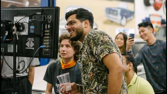 «Дойные коровы»: индийско-канадский фильм посвящен проблемам иммигрантов