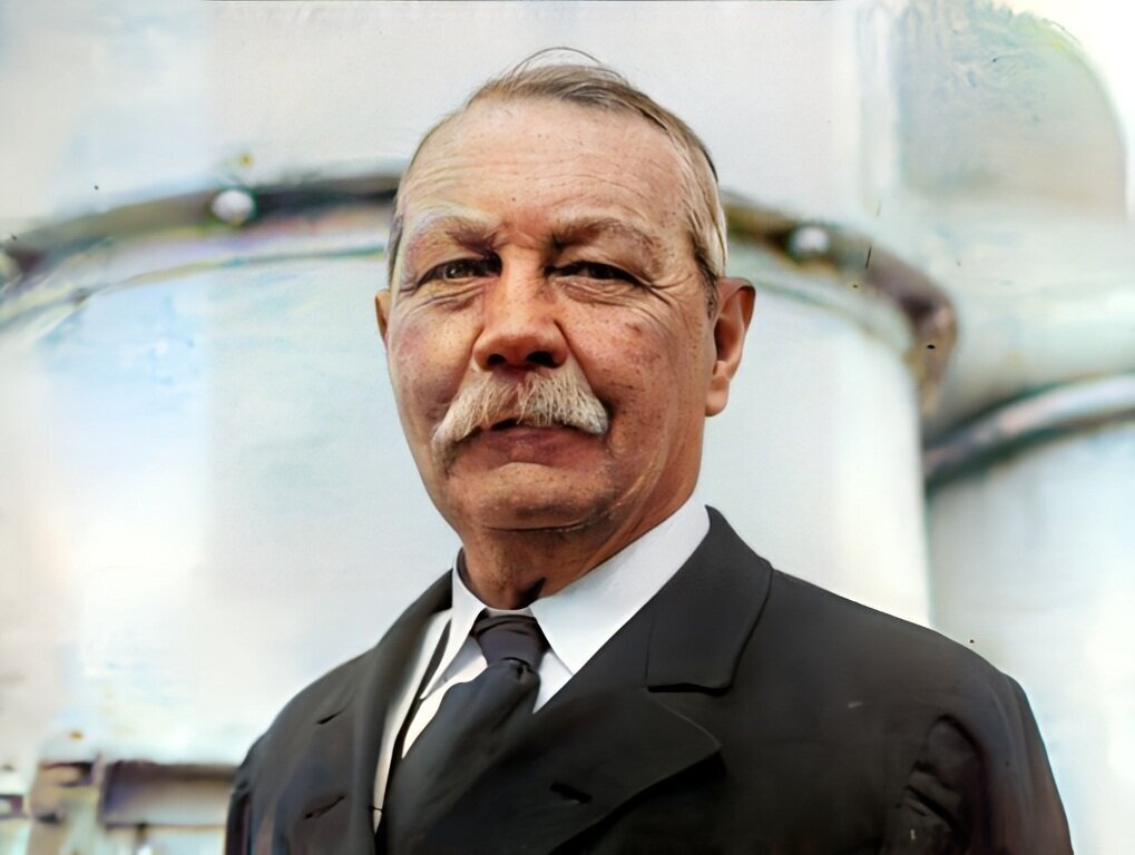 «Заверяю, что умершие продолжают жить и остаются самими собой». Посмертные послания Артура Конан Дойла