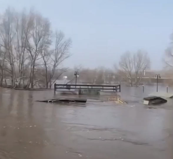 До 899 сантиметров понизился уровень реки Урал в Орске