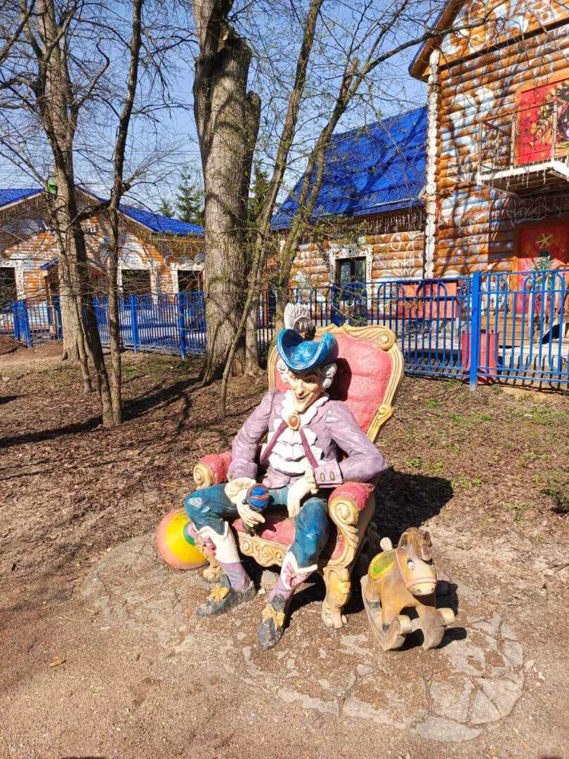 Пришла весна – пора гулять! Моя прогулка по Парку «Кузьминки» в Москве. История Усадьбы, Дед Мороз, Тропа сказок. Фото