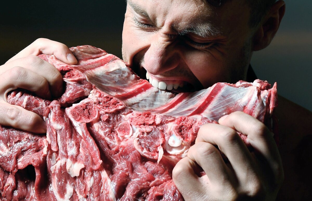 Что будет если человек съест сырое мясо?