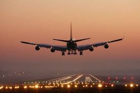 Ирано-израильский конфликт вынуждает авиакомпании изменить маршрут и приостановить обслуживание