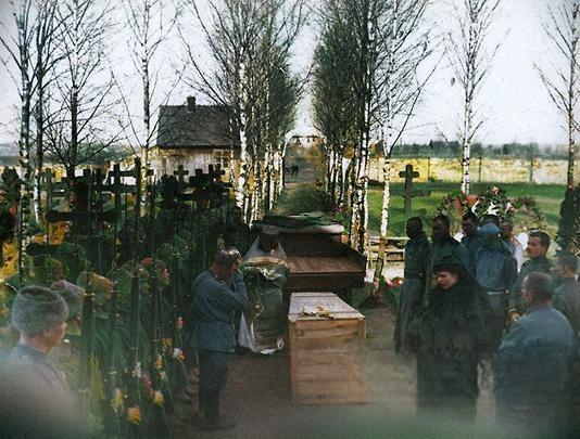 Когда назначали пособия вдовам погибших в боях