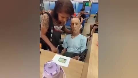 Женщина пришла в банк с трупом, чтобы взять на него кредит.