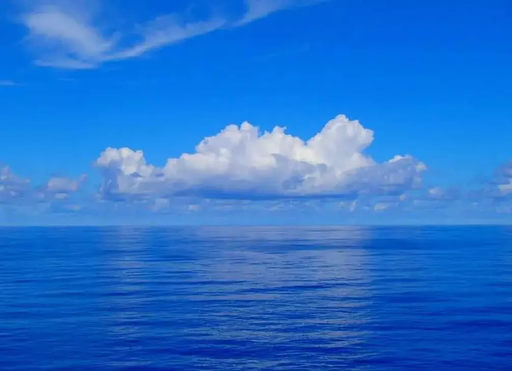 Почему древние греки не могли видеть синий цвет?