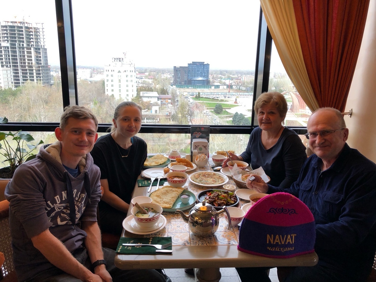 Кыргызстан, это не только горы, ущелья и долины, а ещё это много – много сладостей и прочих вкусностей