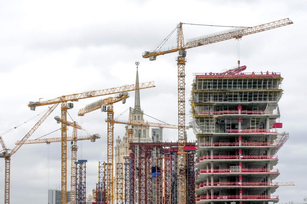 Операция ИИ: повысят ли нейросети производительность в стране