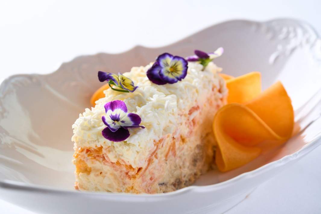 Добавим флера: зачем шефы используют цветы в еде