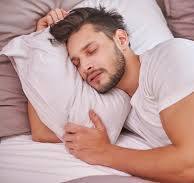 "Как правильный режим сна помогает бодрости: избегайте ловушек выходных"