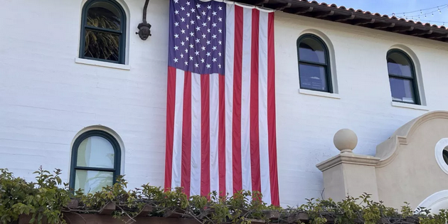 Депутат Шеремет назвал США аферистами и сравнил их с финансовой пирамидой «МММ»