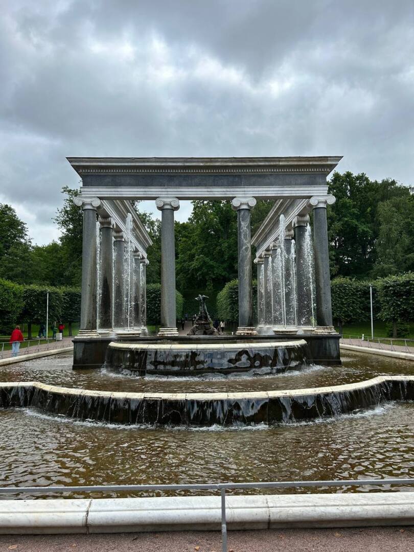 Запретный Санкт-Петербург: чуть не забрала полиция в Петергофе