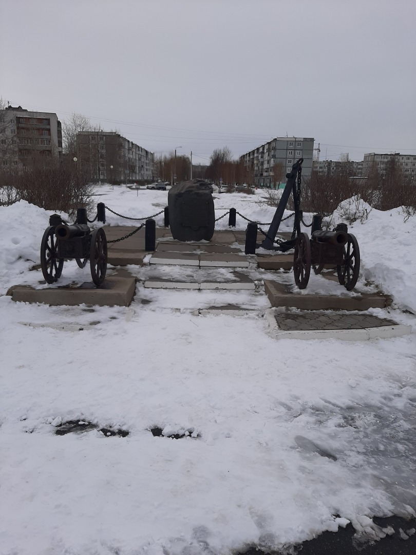 Мои впечатления от весны на Белом море: льдины, открытое море и набережная, а также спортивная площадка для тренировок