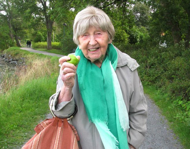 Сеть покоряют бабушки: 13 блогеров-пенсионерок, на которых подписаны тысячи человек