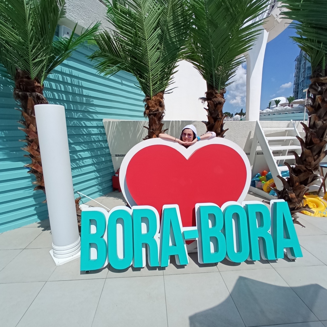 Обзор элитного пляжного клуба Bora Bora в Анапе.