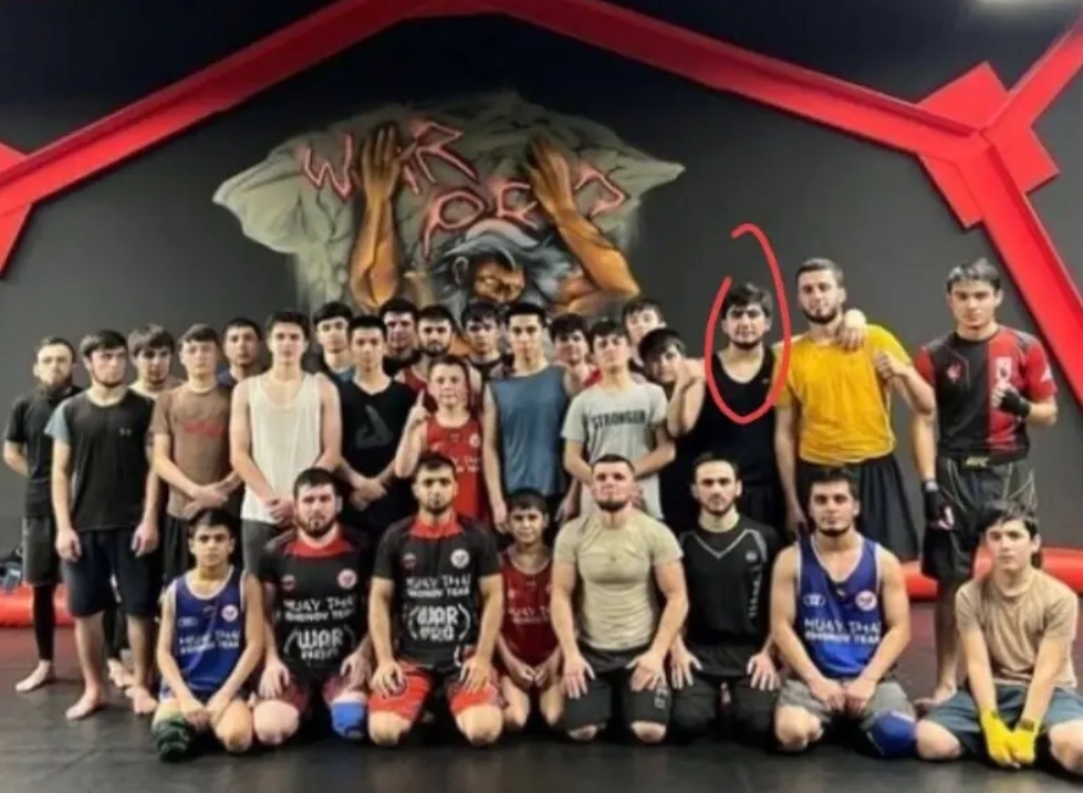 Патриотов какой страны воспитывают бойцовские этнические клубы в России?