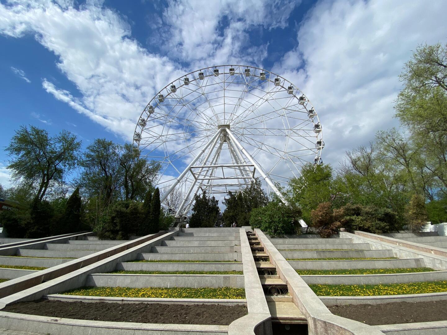 Это происходит впервые в истории. Отменилось время года