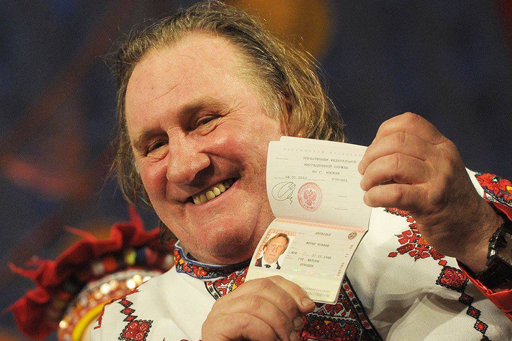 Французская полиция поместила французского актера и гражданина России Жерара Депардье под стражу по делу о домогательствах.