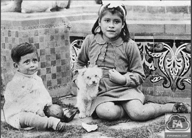 "Тайна Вечной Молодости: Нерушимый Рекорд Самой Юной Матери в Книге Гиннеса"