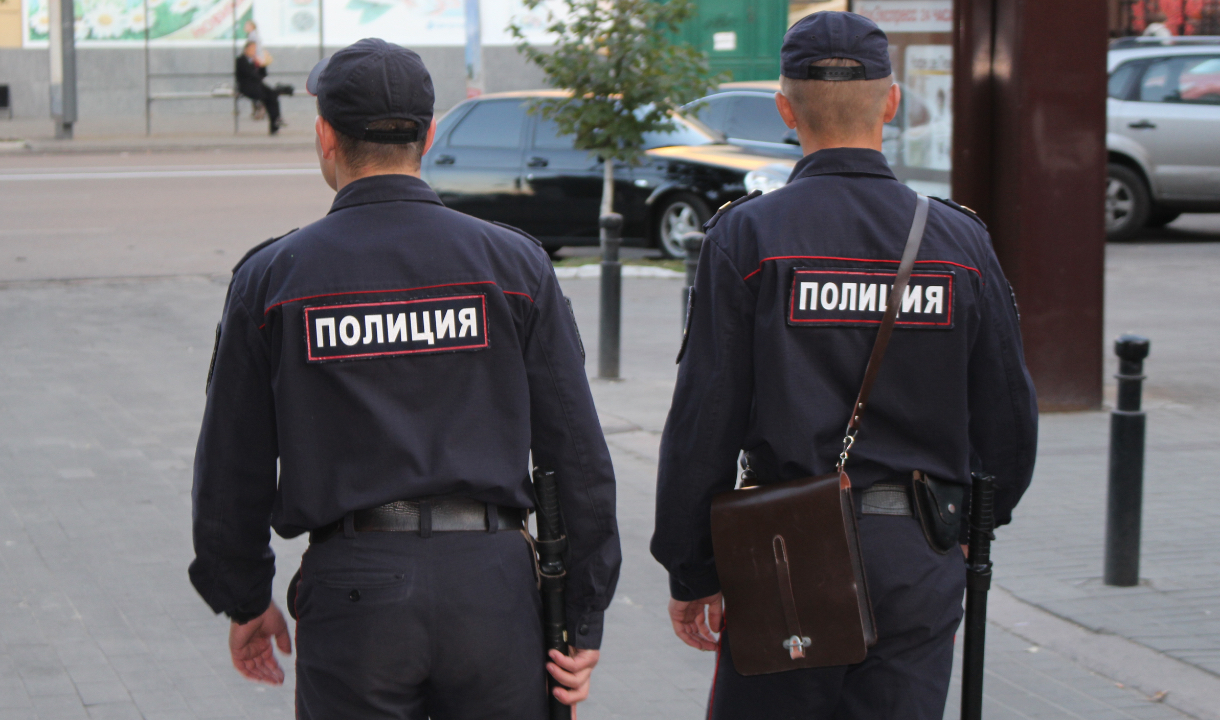 Теперь официально Зеленский в розыске!