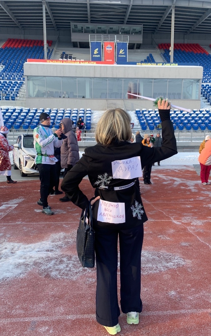 Очень нужна помощь каждого в идее костюма для бега. Будет моментами смешно, но отнеситесь серьёзно.