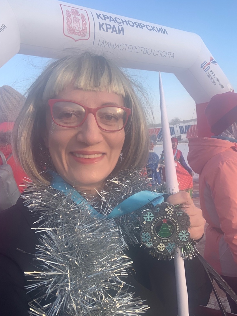 Очень нужна помощь каждого в идее костюма для бега. Будет моментами смешно, но отнеситесь серьёзно.