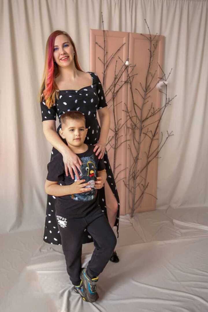 Зашла в магазин и обалдела от цены на черешню. Цены растут каждую неделю. Дорогие овощи и фрукты. На что уходят деньги в семье?