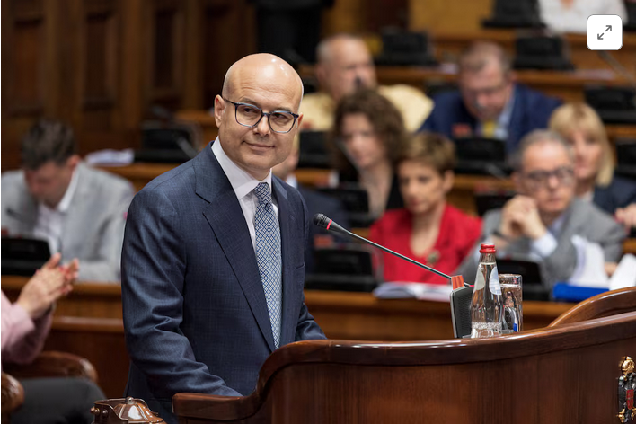 Парламент Сербии утвердил коалиционное правительство