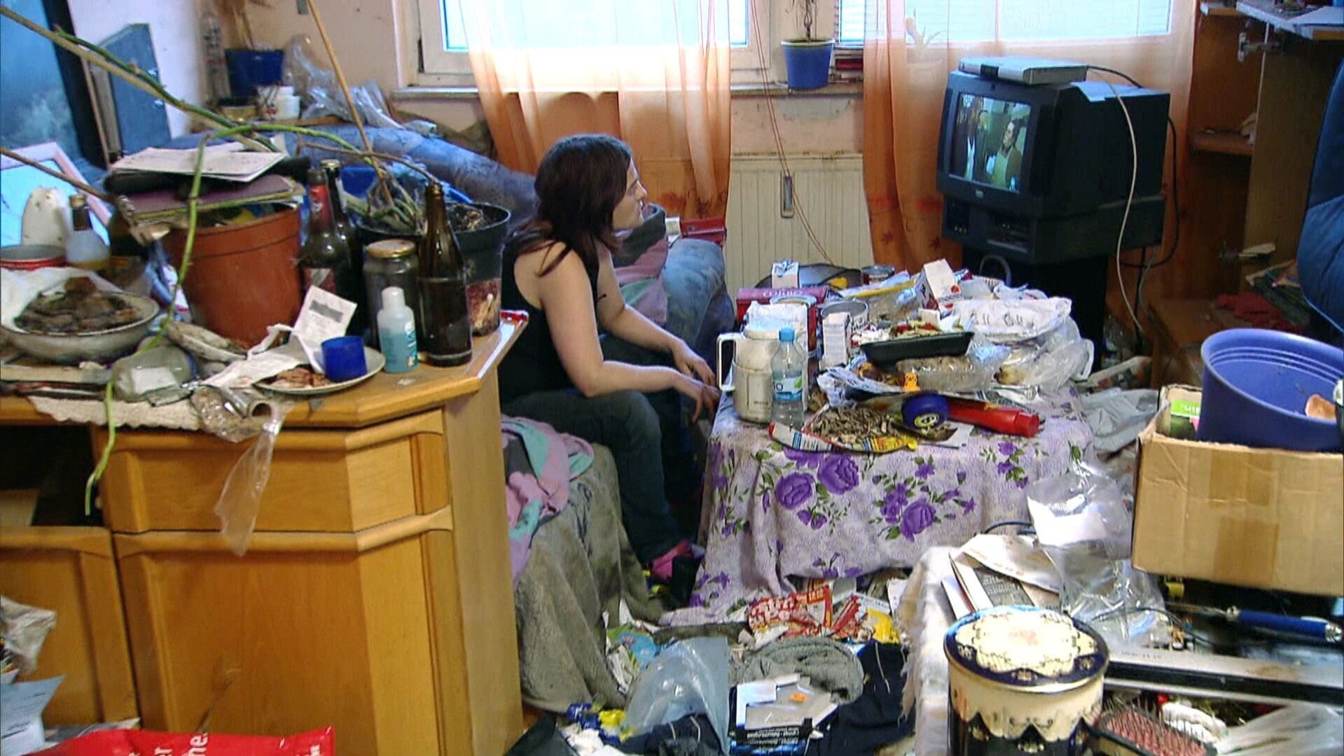 Никому не интересно, что у Вас «в трусах». Или, как читают бабы, чтобы оправдать свою ненужность. Или, у кого что болит, тот под это и подводит...