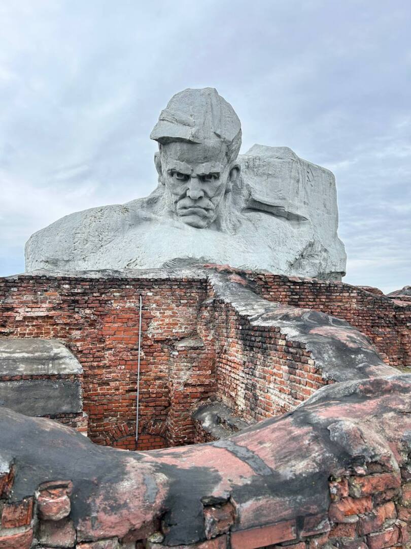 Поездка в Брестскую крепость: история от местных жителей и фотографии из личного архива