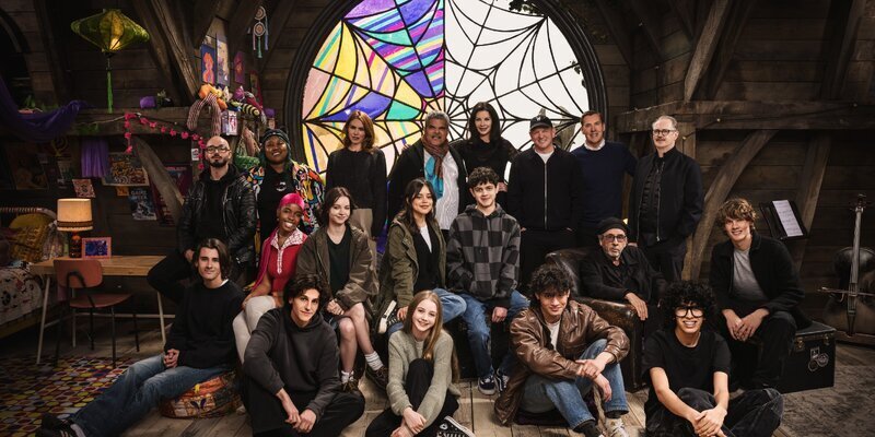 Возвращение в мрачный мир Аддамсов: "Уэнсдей" готовит новые сюрпризы