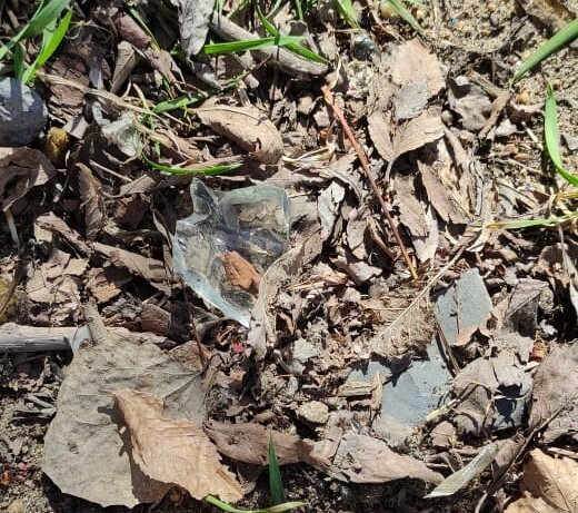 Опасная детская площадка. На такой даже не хочется гулять