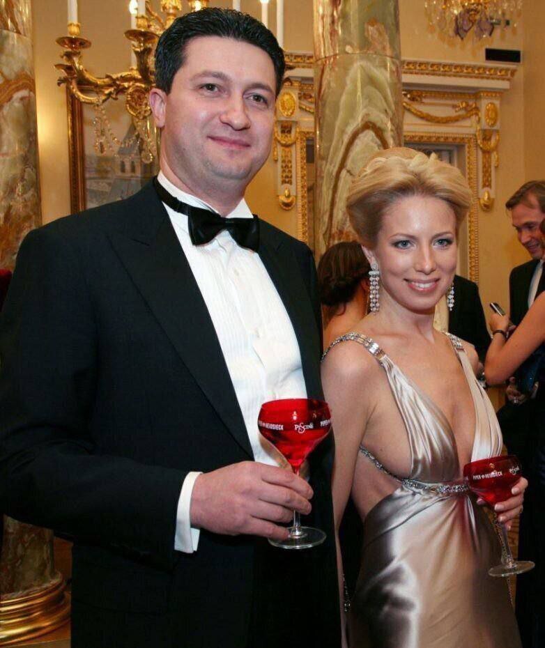 Иванов пытается откупиться наградами: как коррумпированный замминистра обороны прикрывает свои преступления