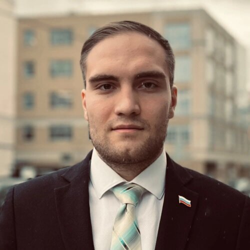 Как выбрать юриста ? Как понять что юрист компетентный ? Как не попасть на деньги ?