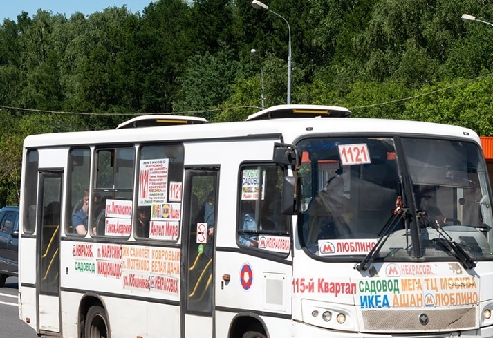 Водителя маршрутки, который оскорбил беременную, уволили