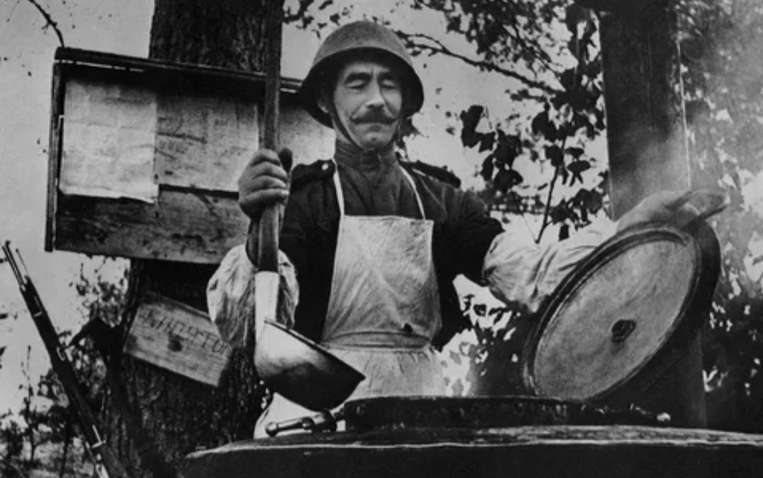 История времен ВОВ о кашеваре. С днем Победы!!!