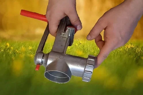 Покажу вам простой способ, как заточить нож для мясорубки.