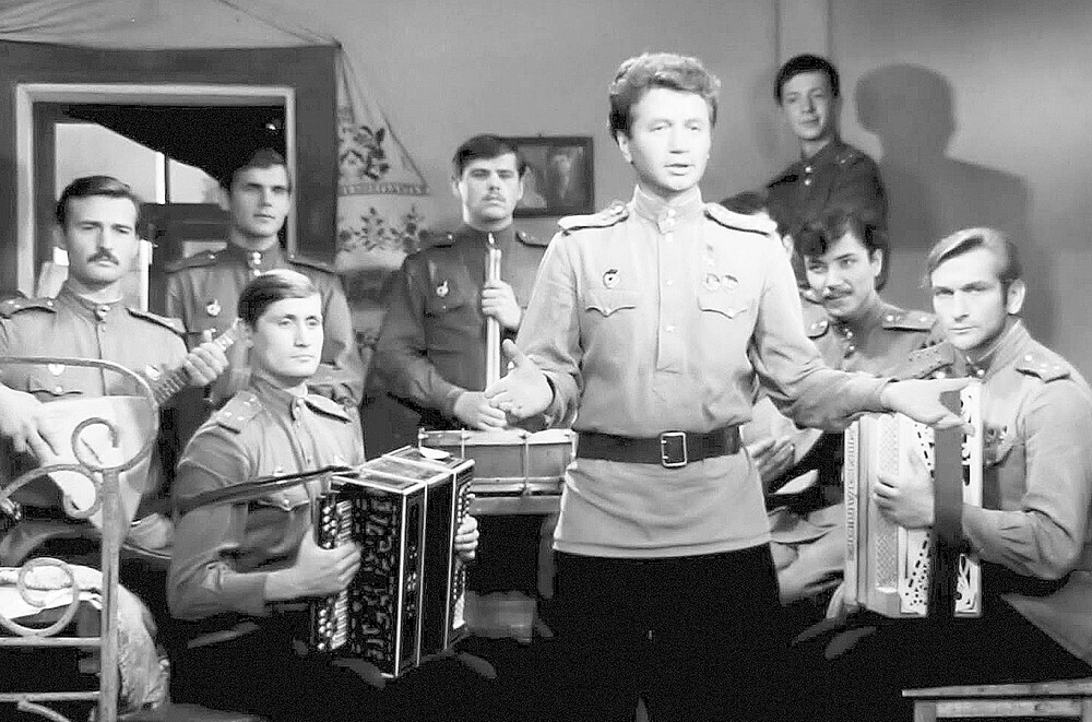 В бой идут одни "старики": актеры и герои легендарного фильма