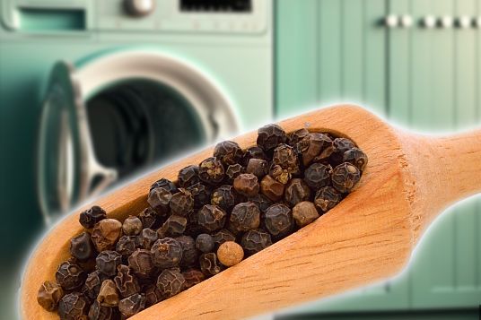 Добавьте при стирке чайную ложку черного перца! Рецепт наших бабушек – абсолютный хит!