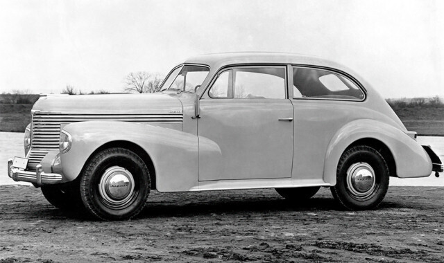 "Захваченные в Германии автомобили, пополнившие автомобильный парк Советского Союза после Второй мировой войны"