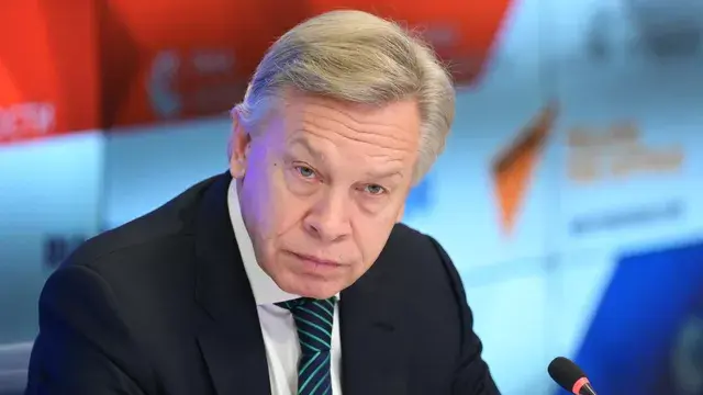 Прикуси язык. Пушков резко ответил на новую тираду Макрона в адрес России