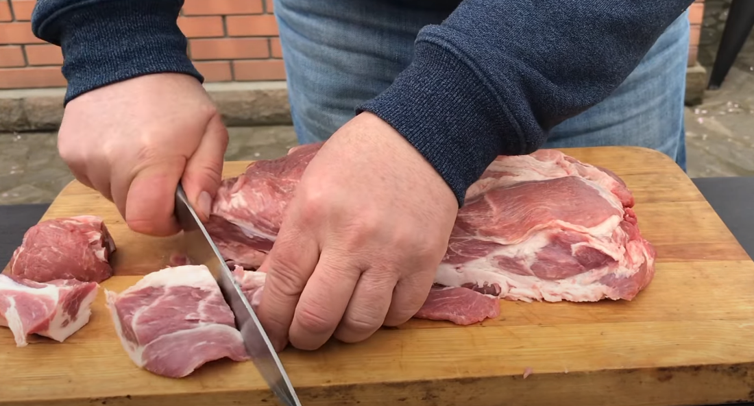 Как я мариную мясо для шашлыка. Очень просто и удивительно вкусно