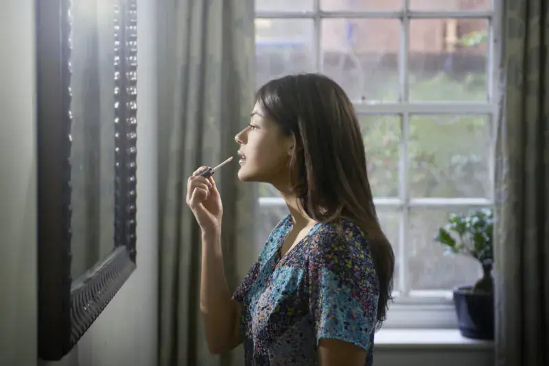 "Бедная, но такая красивая" -- почему мы классифицируем по внешности.