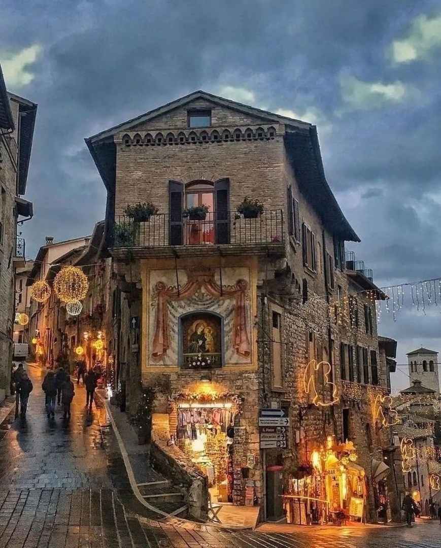 Поговорим про города Италии.