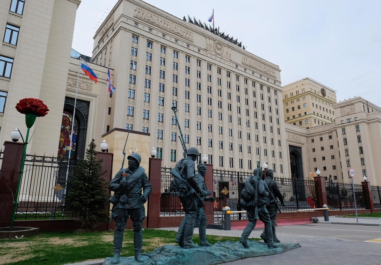 МинОбороны. Кузнецова взяли тёпленьким в 5 утра, прямо в постели