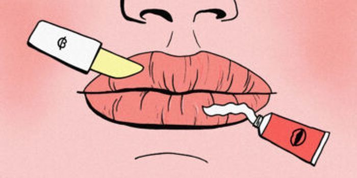 Почему сохнут губы и что делать: причины и способы ухода